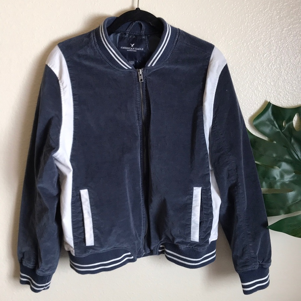 VALUE! American Eagle sweater